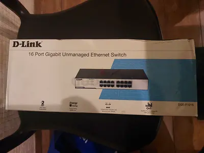 D-Link 16-Port Gigabit Unmanaged Box Packed