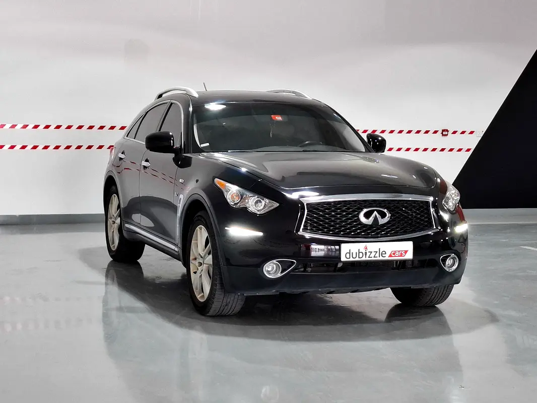 Infiniti QX70 2019 — photo 1 of 15