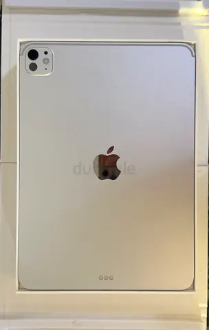 iPad Pro m5 brand new almost