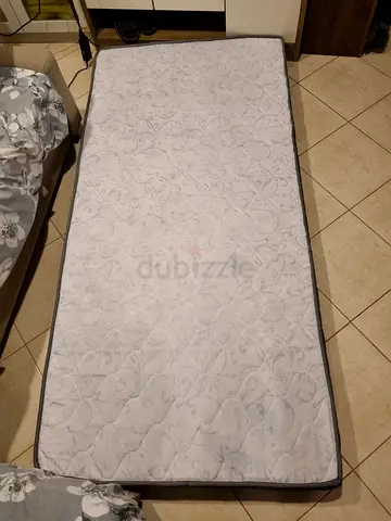 Single mattress