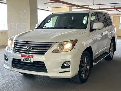 Lexus LX 570 Luxury 2011 | GCC Specs | V8 5.7L
