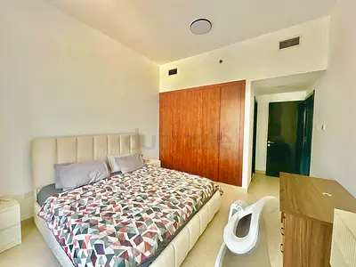 LARGE PRIVATE ROOM for rent in JLT for singles or couples