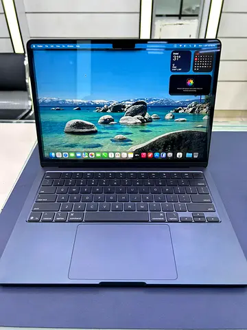 MacBook Air M4 2025 13-inch 16GB RAM 512GB Very Clean+ Original 100% Only 14 Cycles