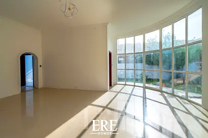Renovated 5BR Villa | Large Garden | Vacant