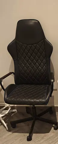 Black Quilted Faux Leather Gaming and Office Chair