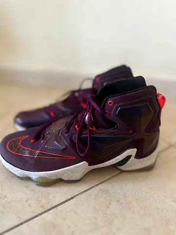 Nike Lebron James 13 - Size 13 US
