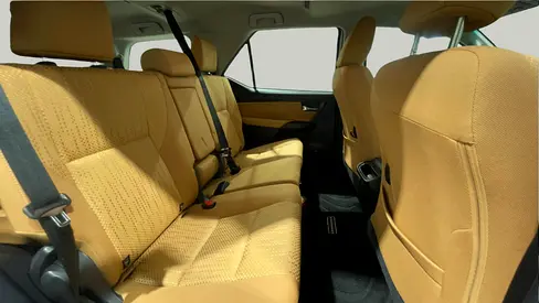 2023 Toyota FORTUNER — фото 10
