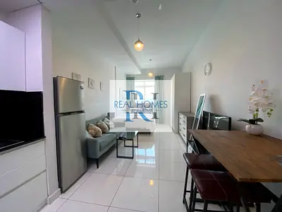 Fully Furnished | Bright Unit | Flexible Payments