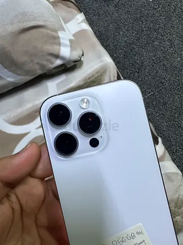 Iphone 16 pro 256 with dots and geniune msg LLA