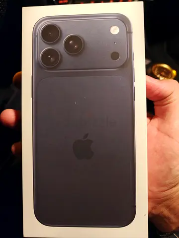 Iphone 17 pro max blue 512gb tdra new