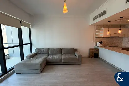 One Bedroom | Vacant | Upgraded | Sea View