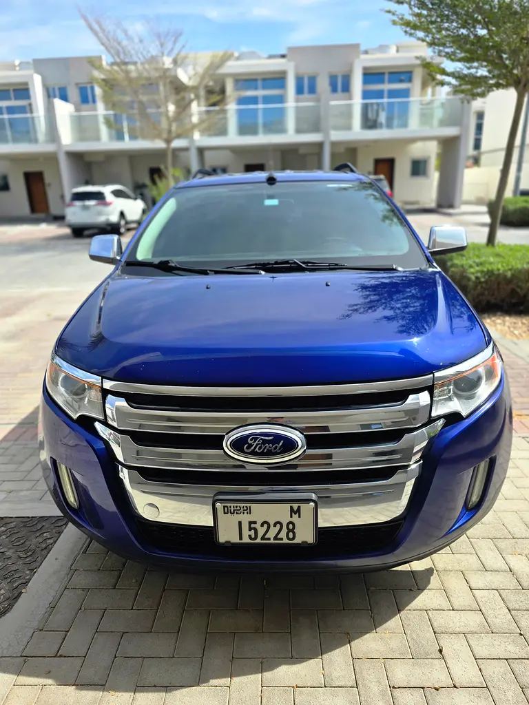 Ford Edge 2014 — photo 1 of 10