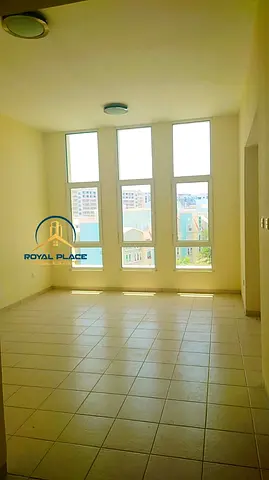 L Shape | | High Floor| Well Maintained