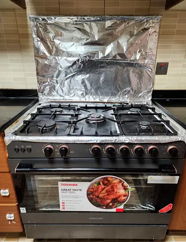 Toshiba 5-Burner Gas Cooker with Oven - In warranty till August