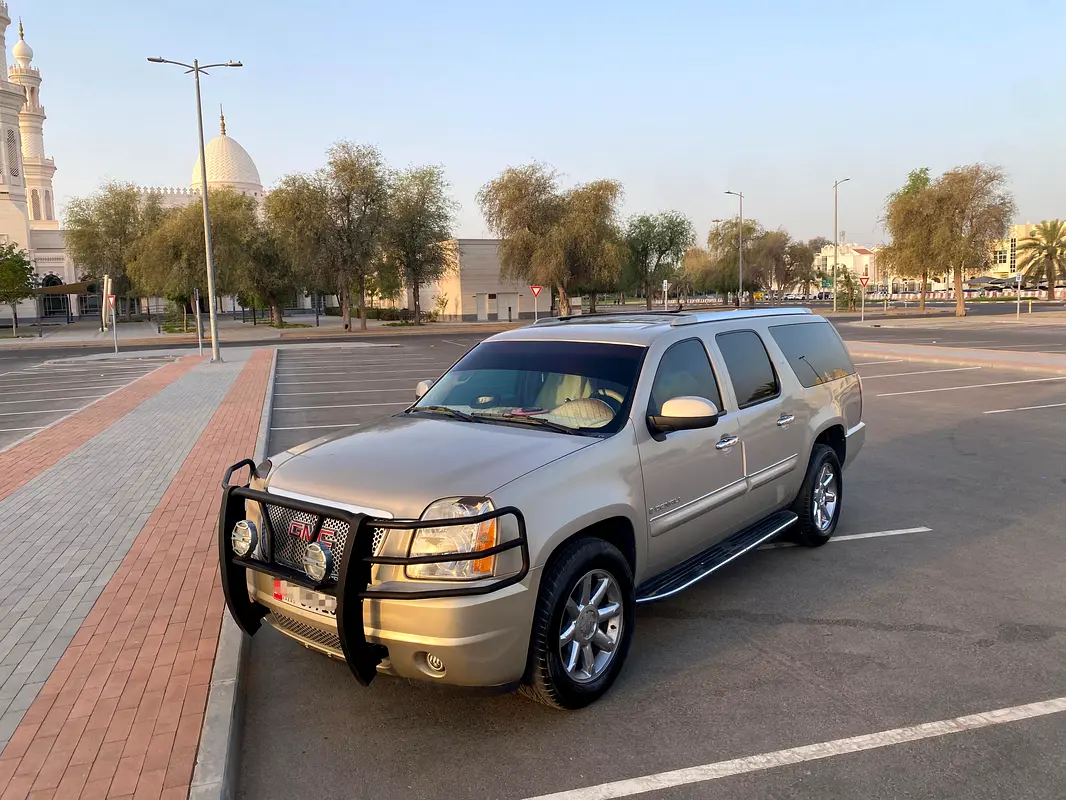 GMC Yukon 2007 — photo 1 of 4