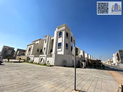 For sale in a prime location, with luxurious finishes. Close to all amenities.