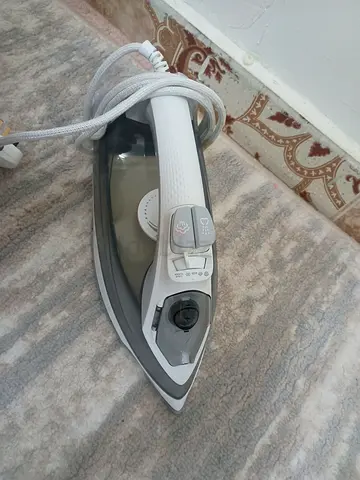 Philips EasySpeed Steam Iron New