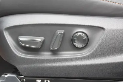 2025 Toyota FRONTLANDER 照片 20