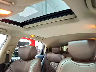 صورة 11 لـ 2019 Infiniti QX70