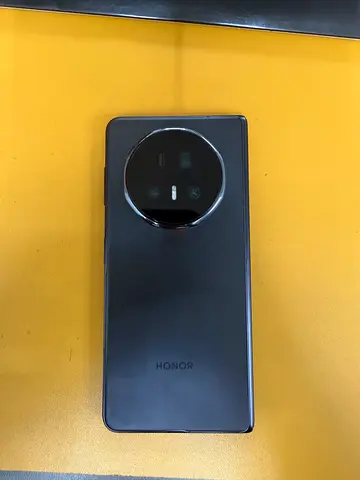 Honor Magic V5