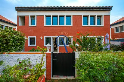 ENGLISH STYLE | FURNISHED | MAID ROOM | VILLA