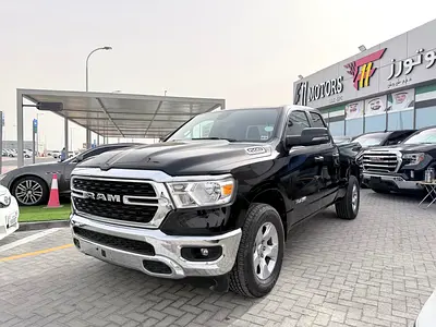 Dodge Ram 1500 SLT ( ETORQUE HYBRID V6 ) 2023 | Canadian Specs | Low Mileage
