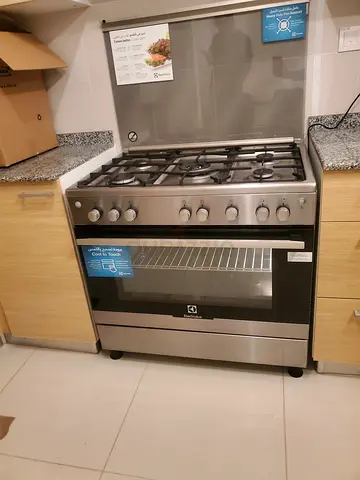 Selling Electrolux Freestanding Cooker 90x60cm, 5-Burner Gas Hob Cast-Iron Pan Supports XXL Fan Oven