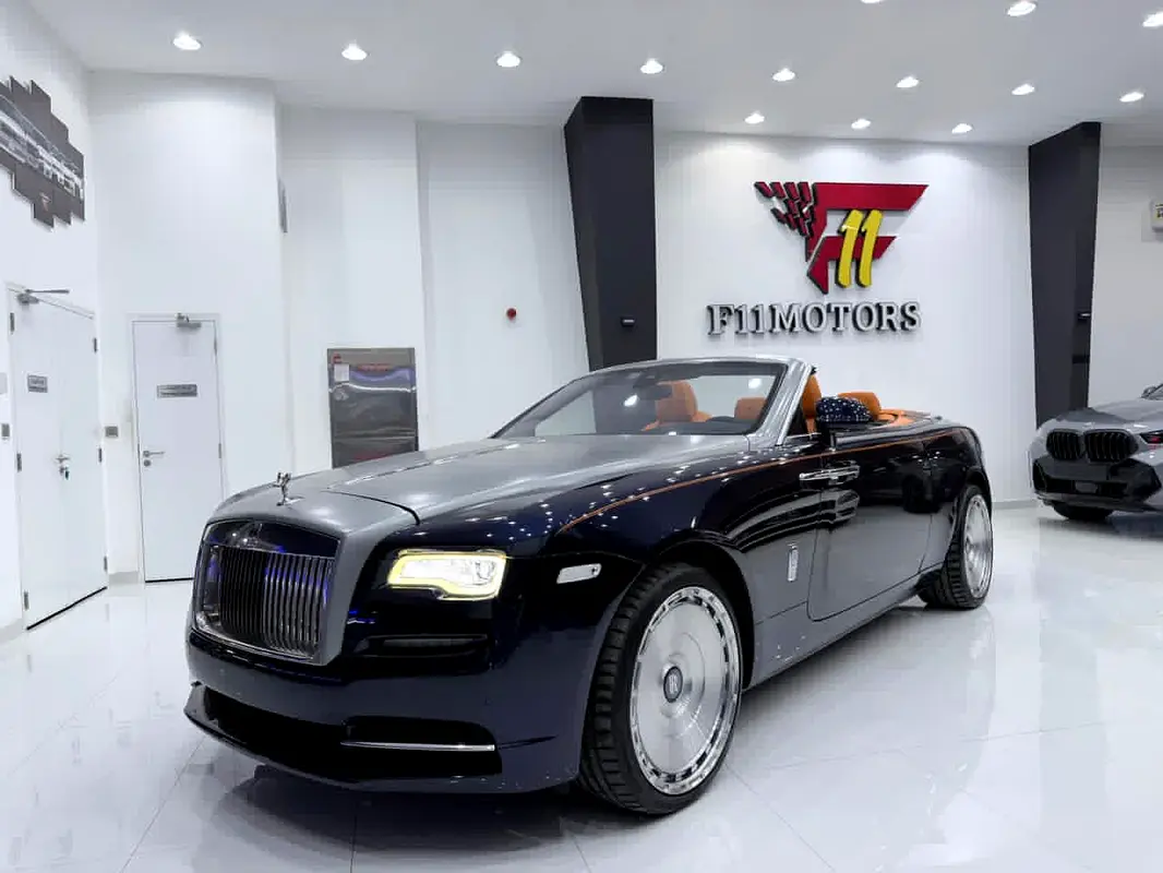Rolls-Royce Dawn 2017 — photo 1 of 17