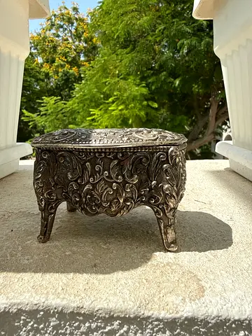 Vintage Ornate Jewelry Box – Decorative Collectible Trinket Box