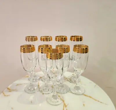 Set of 9 Crystal Wine/Water Glasses with Gold Rim - Great condition