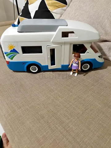 Playmobil camper van