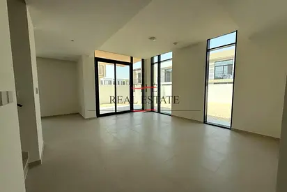 Corner End Unit | Huge Plot | 4BR + Maid | Negotiable Rent