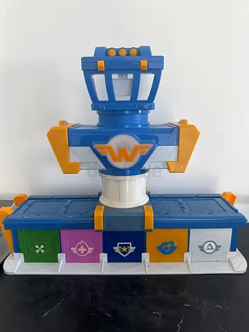 Superwings Lookout Tower Playset  - in very good condition