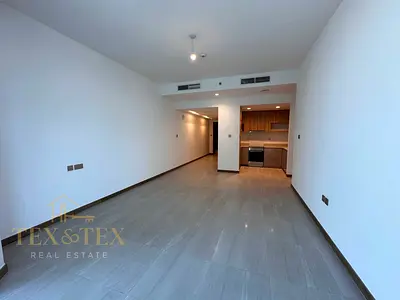 Vacant | Partial View | High Floor
