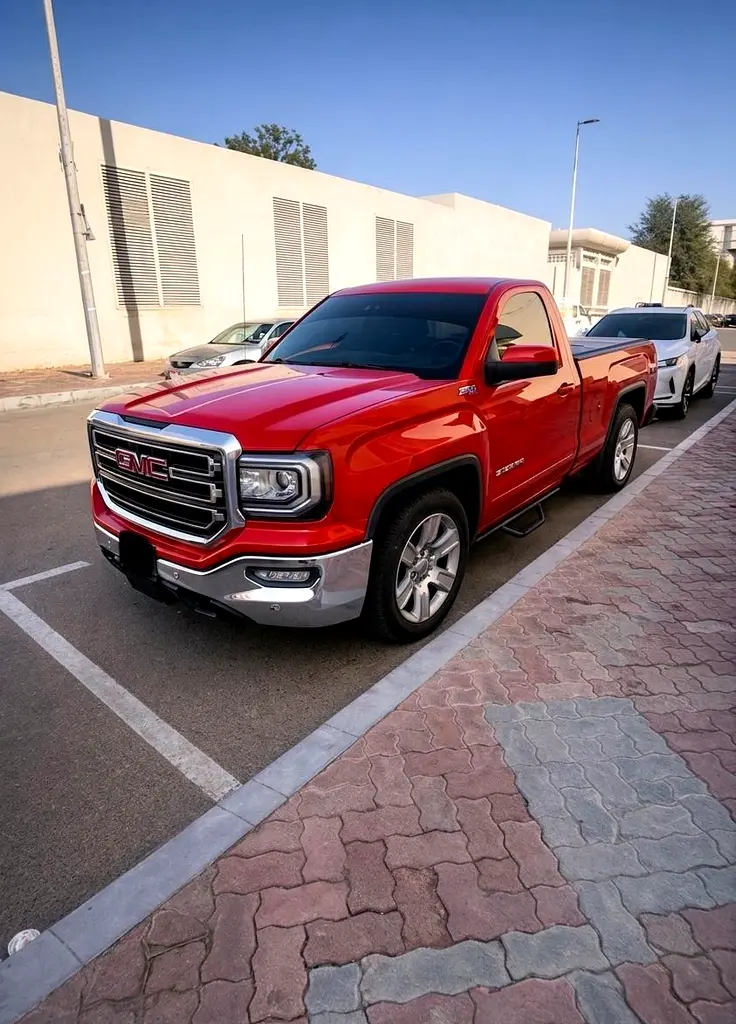 GMC Sierra 2017 — photo 1 of 6