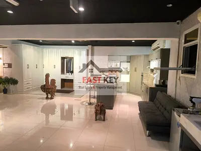 🏢 للإيجار – محل تجاري كبير بموقع مميز في المنطقة الصناعية