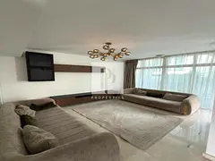 Upgraded 3 Bedrooms I Extended I Corner Villa