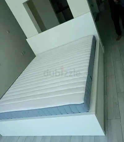IKEA malam queen‑size bed (160 × 200 cm) with 2 storage drawers underneath and an IKEA mattress ✨