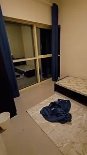 BIG WINDOW PARTITION FOR SINGLE LADY ONLY NEAR MOE