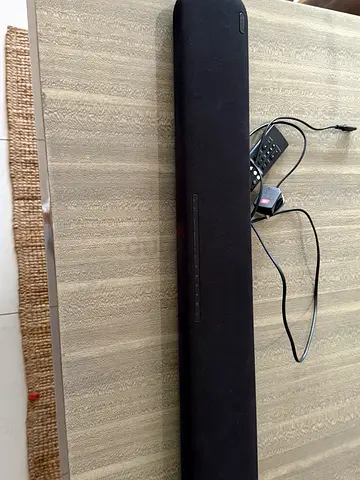 Yamaha Yas-109 Sound Bar With Built-In Subwoofers  Bluetooth