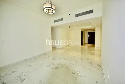 High floor | Unfurnished | Great location