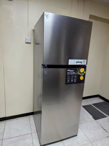 Refrigerator Super General 257+77Liters. Under Warranty.