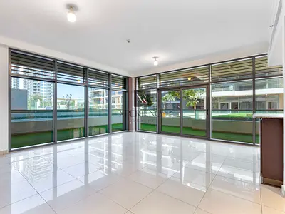 LARGE TERRACE | GROUND FLOOR | CORNER UNIT