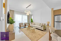 Elegant Seaside | Luxury 1BR | High Floor at Emmar Beachfront