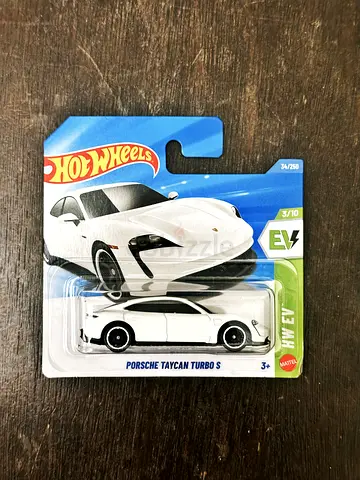 Hot Wheels Porsche Taycan Turbo S - New in Pack