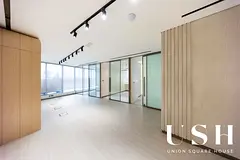Vastu Unit / Fitted &amp; Upgraded / Unfurnished