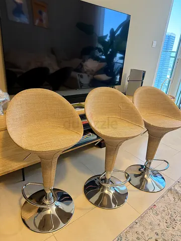 Set of 3 Modern Adjustable Bar Stools – Excellent Condition