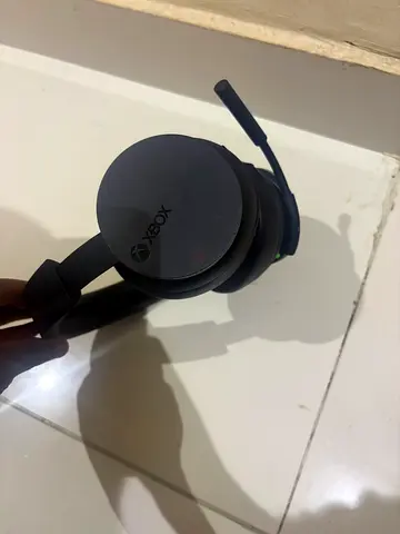 Used Xbox Wireless Headset with Boom Mic - Good Condition