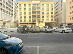 Stunning 2BR Unit With Parking by 12 Cheqs Payments