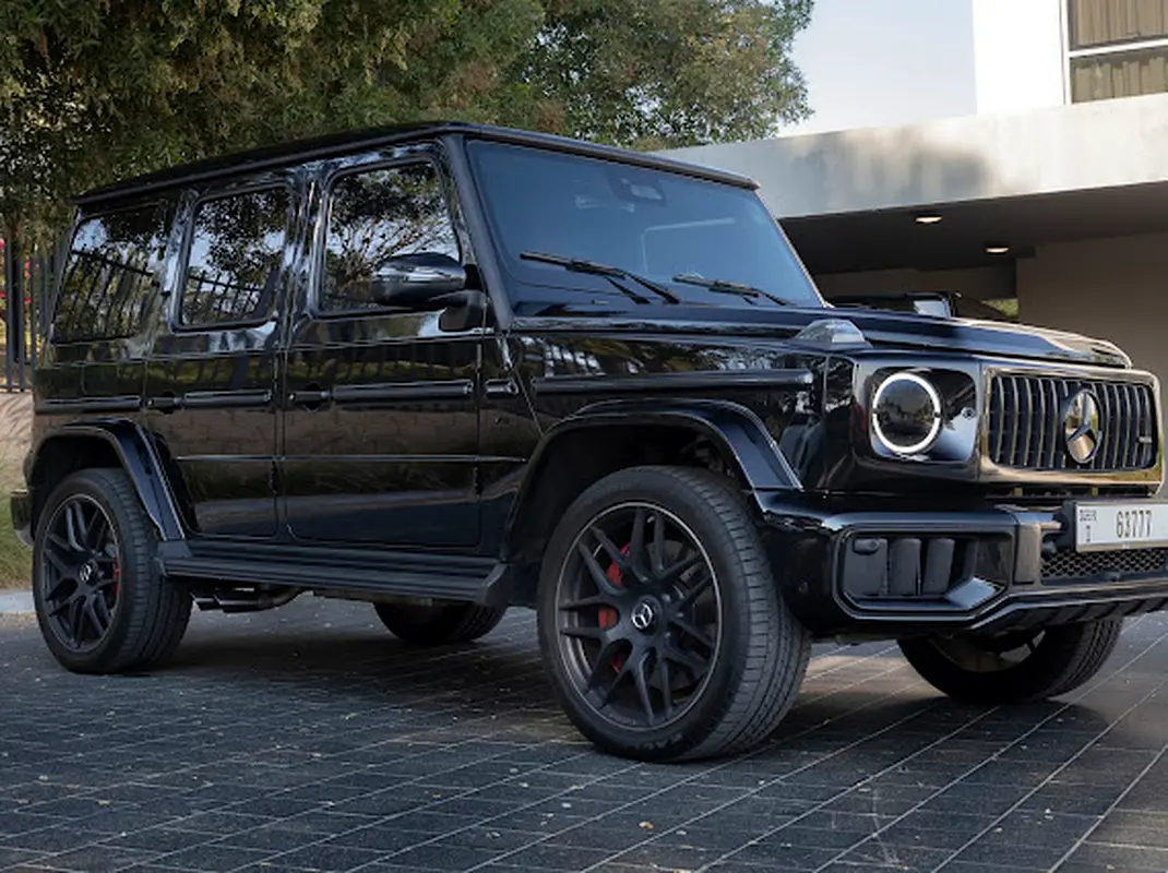 Mercedes-Benz G-Class 2025 — photo 1 of 8